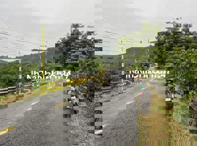 Chính chủ cần bán gấp lô đất giáp mặt tiền quốc lộ