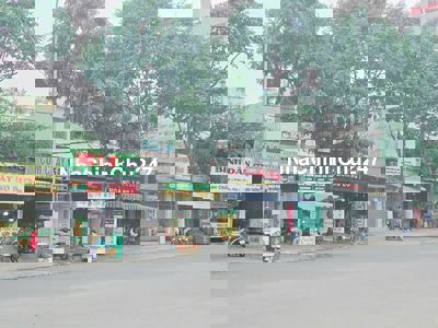 CHÍNH CHỦ BÁN NHÀ CẤP 4 MẶT TIỀN. ĐỐI DIỆN LÀNG DHQG