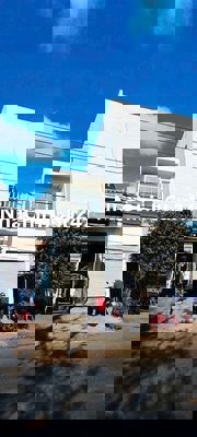 Nhà 3 tầng Chu Văn An - Cạnh Siêu thị Nguyễn Kim