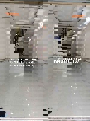 Bán Nhà 68m2 3lau Gần cây xăng 247