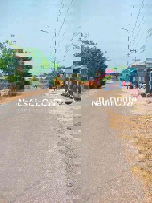 Cần bán 6515m2 đất thổ cư, mặt tiền 62m, đường lộ giới 25m, gần biển