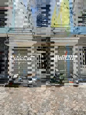 Mặt tiền kinh doanh khu Lê Văn Quới, 4.3x10 hẻm 6m thông không lộ giới