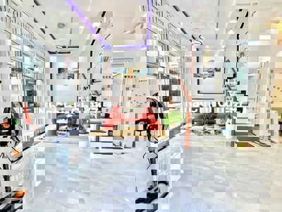 Chính chủ bán nhà 5 tầng tại Dương Văn Bé – chỉ 200m ra Times City