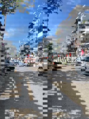 2 MẶT HẺM XE HƠI - XÔ VIẾT NGHỆ TĨNH - 75M2 NGANG 8,2M KHÔNG LỘ GIỚI