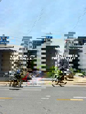 Mặt Tiền Kinh Doanh, gần ngay ngã 4 Đức Lập, nền sẵn cao ráo,cực V.I.P