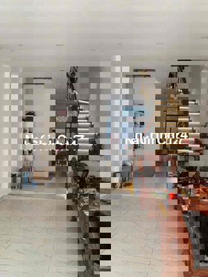 Nhà một trệt 3 lầu khu tái định cư Êm Đềm Linh Xuân-Thủ Đức giá rẻ