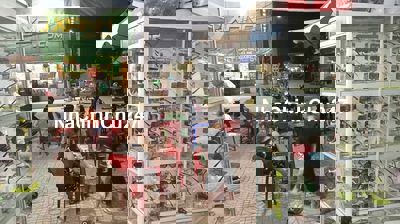 Bán nền mặt đường ngã ba