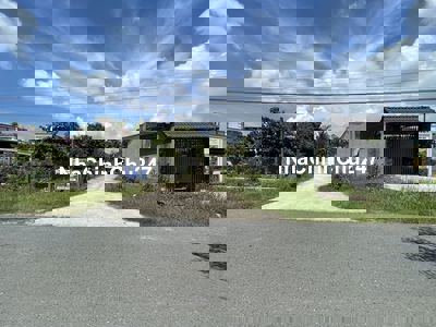 Đất chưa đến tỷ cách Quận12 (30km)Gốc 2 mặt tiền xây nhà đẹp lắm 5x25