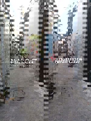 CHÍNH CHỦ GỞI BÁN GẤP NHÀ TÂN PHÚ MỚI SẠCH ĐẸP GIÁ TỐT CHO KHÁCH Ạ !