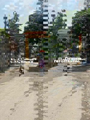 Đất mặt tiền Tp.Thủ Đức.dt: 89m2 (4x23) tiện kinh doanh buôn bán