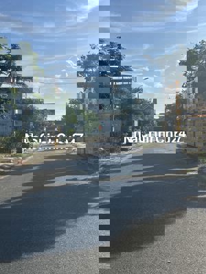 Chủ cần bán nhanh lô đất bên hông  chợ đầu mối Điện Ngọc , KDT số 9