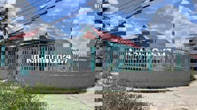 nhà vườn góc 2 mặt tiềndt 290m2  thổ cư  SHR tại Cần Giuộc