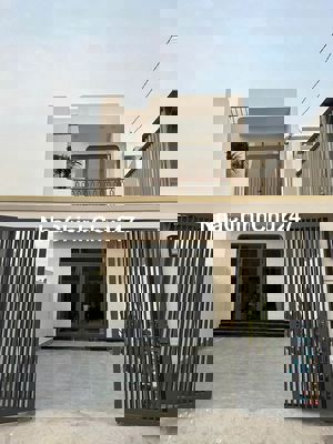 Chỉ 600tr Nhận Ngay Nhà Lầu Mặt Tiền Kinh Doanh Sổ Riêng Thổ Cư 100%