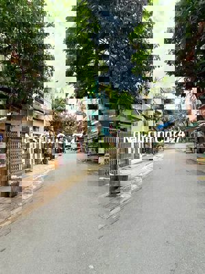 Nhà MTNB Cư Xá Ra Đa, P13 Q6. DT: 4.2x16m (64 m2) Cấp 4. Giá 6.2 tỷ TL