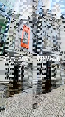 Cần bán nhanh nhà mặt tiền đường