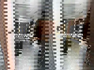 Bán nhà full nội thất, có thang máy, khu dân cư Himlam, Q.7