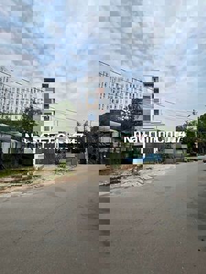 Nhà 5 tầng mặt tiền hẻm 92 Vườn Lài trước cổng chung cư APĐ, 4 x 30