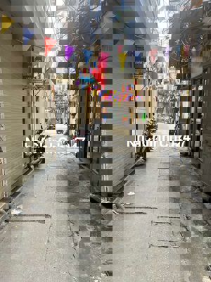 Chính chủ bán nhà Bạch Mai, Hai Bà Trưng, ngõ rộng 20m ô tô,.DT40m2.