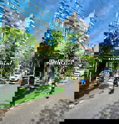 Chính Chủ gửi Nhà lầu Mặt tiền Chợ tự phát Sổ hồng- Hoàn công có GPXD