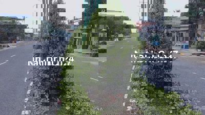 Nhà đất mặt tiền Võ Văn Kiệt