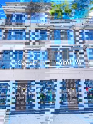 Chính chủ gửi bán Shophouse gần ngay cổng Vinhomes Green City