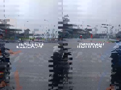 Đất Dương Nội, ôtô vào nhà, mặt tiền 5,1m. Đi 50m ra Phố. Đường thông.