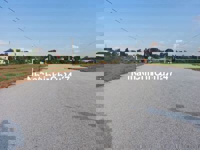 Chính chủ gửi bán lô Mặt tiền DH 32M liên huyện. Chỉ 80Tr ra Pcc luôn