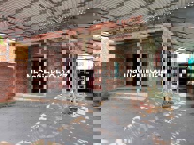 Nhà Cấp 4 View Kênh 245m2 Thổ Cư Giá Ngộp