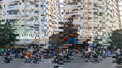 Căn hộ chung cư mặt tiền tầng trệt, 70 mét vuông, Vũ Huy Tấn, Q.BThanh