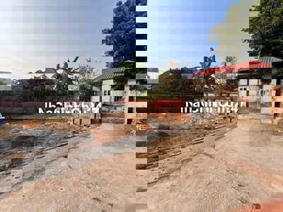 129m xuân mai cách tỉnh lộ 412b chỉ 50m  ô tô đỗ mặt tiền tách đôi