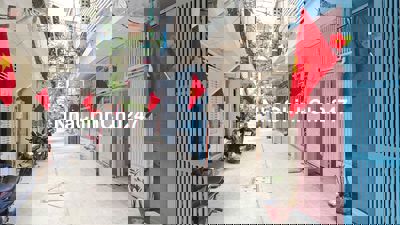 Chủ Gấp Bán HXH Nguyễn Đình Chiểu Quận 3 dt:4,1x12m giá Chỉ 7,2 tỷ