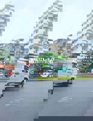 Mặt Tiền Hồng Bàng Lớn 40M_Lề 4M- Định Cư Bán Gấp Nhà 4 Tầng Đúc