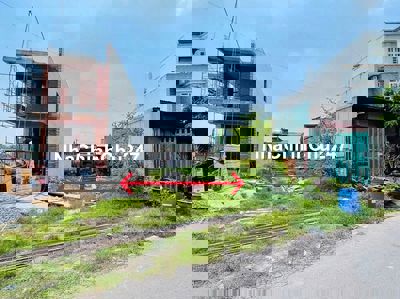 Em bán nhanh lô đất mặt tiền chợ Giồng Cát 189m2 gần full thổ cư