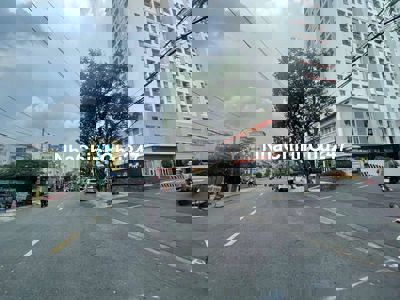 Bán nhà măt tiên  đường số 4 Khu Tên Lửa
ngay chung cư Moonlight