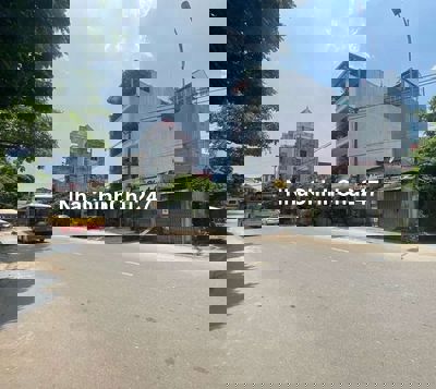 MẶT TIỀN QUYỀN LỰC.KINH DOANH SẦM UẤT.ĐẦU TƯ TĂNG GIÁ CAO