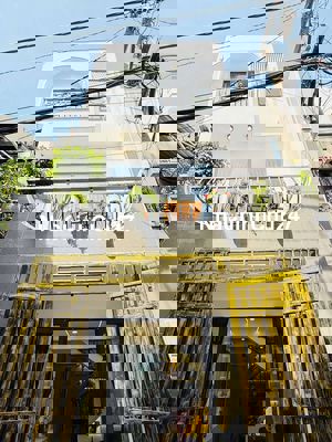 Chính chủ cần bán nhà Hoàng Diệu,Phú Nhuận,34m2. Giá 3 tỷ 550, SHR.