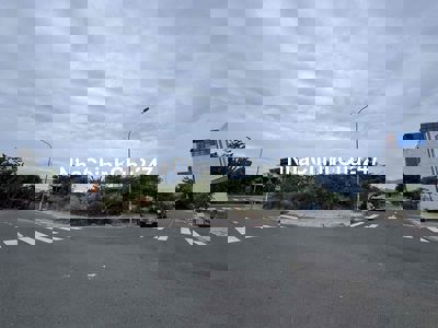 Lô góc 2 mặt tiền nhựa đẹp khu dân cư Hưng Việt, Long Tâm, BRVT