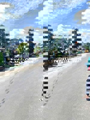 Mặt tiền 02 phú mỹ - TDM,BD. Giá 30tr/m2