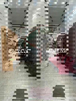 Bán nhà lầu 80m2 thổ cư mặt tiền nhựa Nguyễn Thị Nếp,thông raTỉnh lộ15