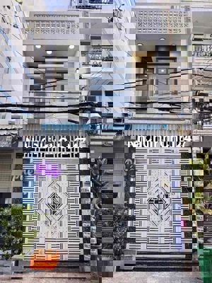 CẦN BÁN GẤP NHÀ SÁT CHỢ BC 1TỶ3 CÓ SHR CHÍNH CHỦ