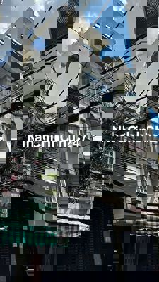 Bán gấp nhà Phường 4 Q4, khu dân cư hiện hữu