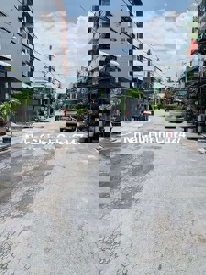 LÔ GÓC 2 MẶT TIỀN. ĐƯỜNG 12M VÀ 6M. 80M2 NGANG TO 6.3M. LÊ VĂN LƯƠNG.