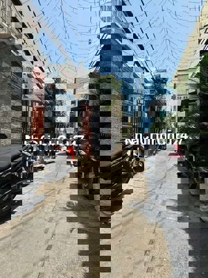 Chủ ngộp cần bán gấp nhà,P14 Tân Bình Ngang 4,1 93M2 Giá 7.XX Tỷ