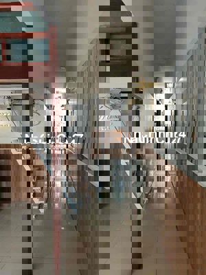 Chính chủ bán nhà có 4 CHDV, DTCN 63 m2, đường Nguyễn Xí, p.26, Bình T