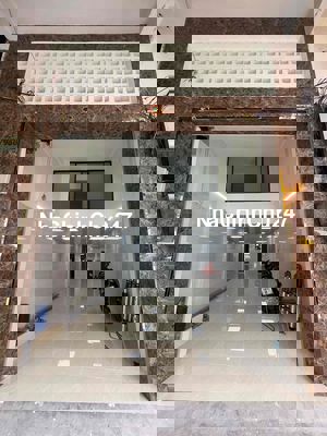 chủ bán nhà định cư MT nguyễn trãi, dtsd 139m, 4PN, 3WC, giá 18,888 ty