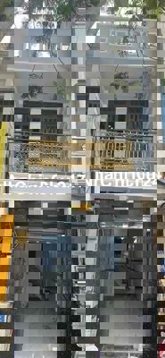 Nhà nguyên căn-Mặt tiền-3 phòng ngủ-3Wc-Quận 1 💥