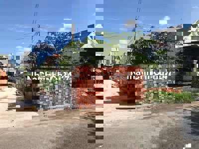 BÁN ĐẤT GÓC 3 MẶT TIÊN , ĐƯƠNG D20 THÔNG 12M , ZA 11TY