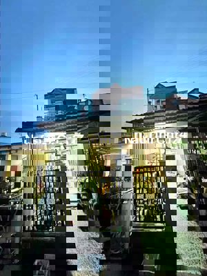 CẦN BẤN NHÀ KHU PHỐ THỊ TRẤN HÓC MÔN GẦN TRUNG TÂM HÀNH CHÍNH KHU VIP