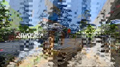 Bán Lô kiệt ô tô bùi Bỉnh Uyên. Nguyễn duy trinh. Hòa hải. 2 tỷ 380 tl