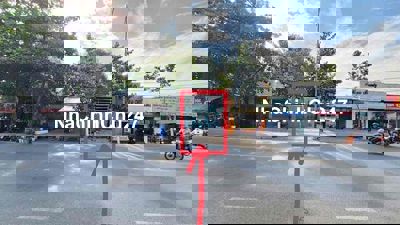 bán lô đất mặt tiền Nguyễn Thị Minh khai , p tân đông Hiệp